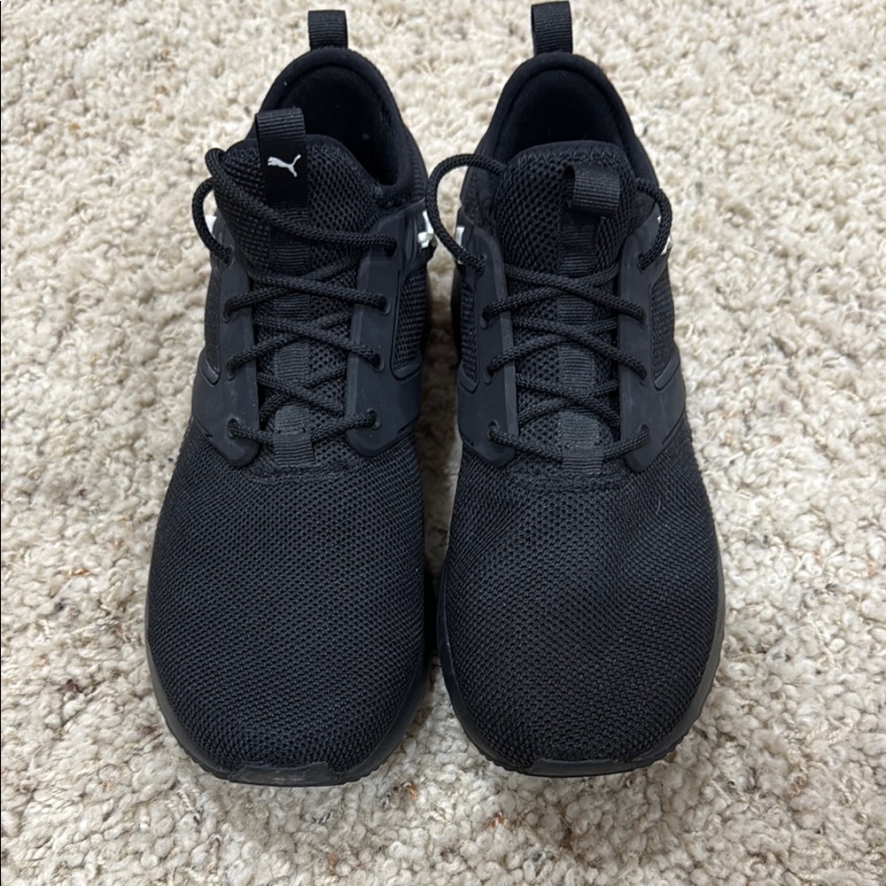 Puma Men's Black Sneakers size 9.5
